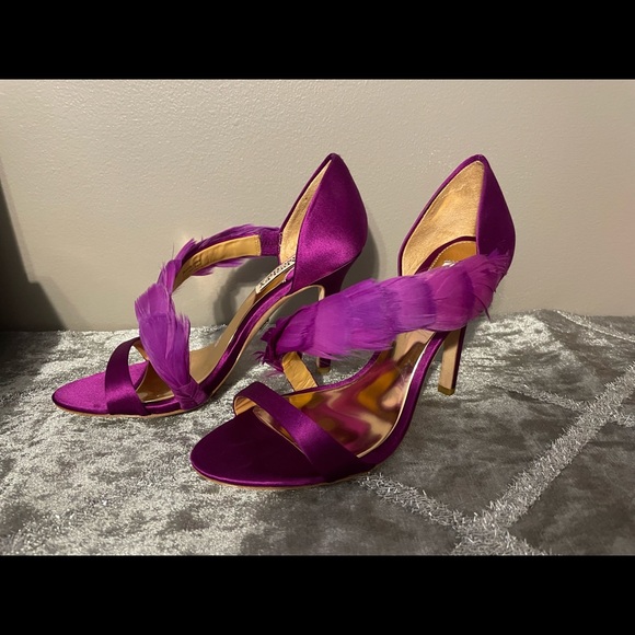 Badgley Mischka Purple Embellished Heels - Picture 3 of 6